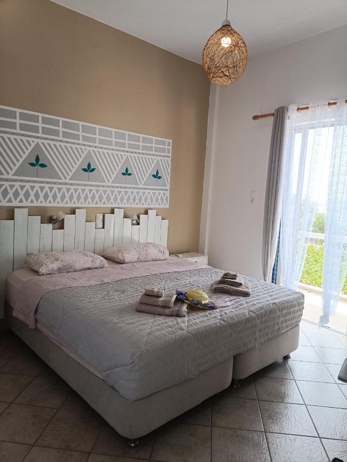 Meltemi Apartments Agia Marina  Luaran gambar