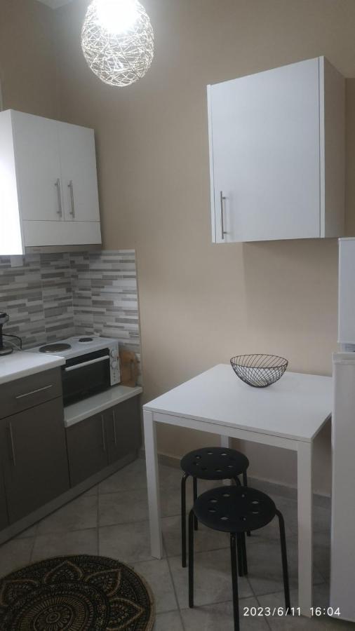 Meltemi Apartments Agia Marina  Luaran gambar